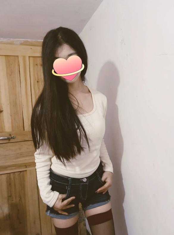 671679599: Chica busca chico en Barcelona