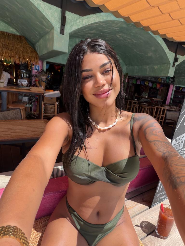 601110484: Chica busca chico en Madrid