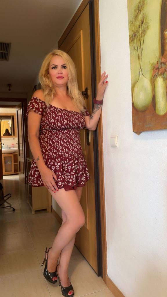 614416746: Chica busca chico en Alicante