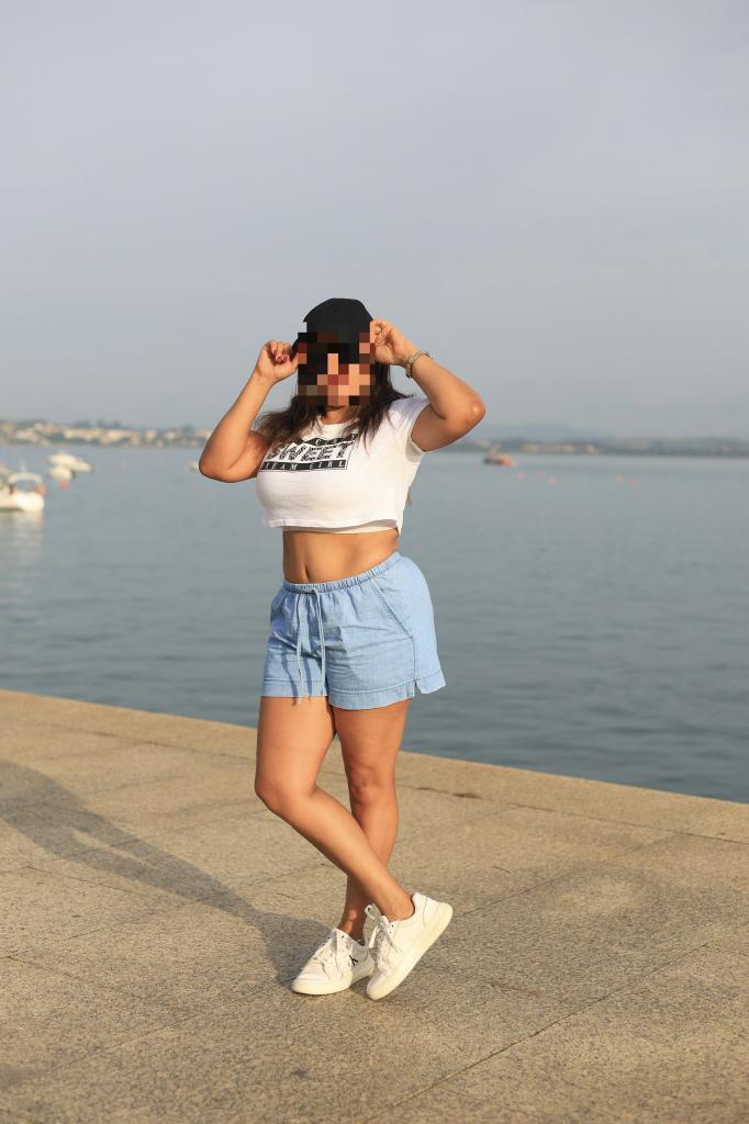 643759513: Chica busca chico en Cantabria