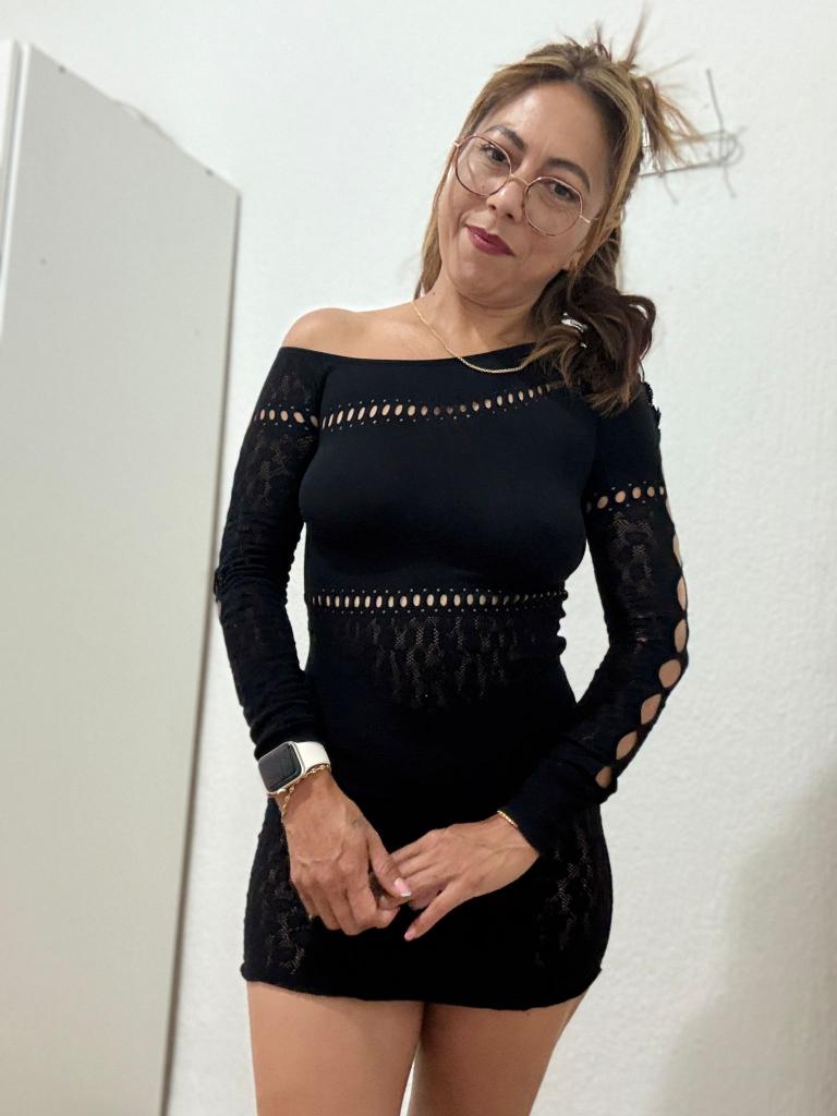 Chica busca chico en Huelva: 
