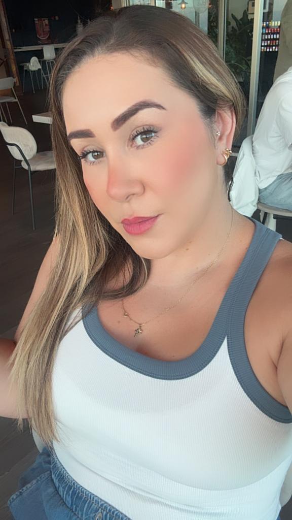 Chica busca chico en Tenerife: 