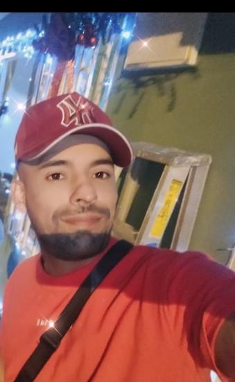 672677090: Chico busca chica en Málaga