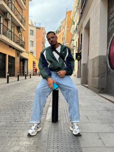 615311591: Chico busca chica en Madrid