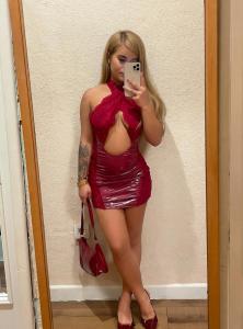 743015839: Chica busca chico en León