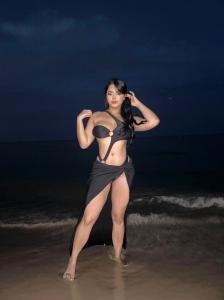 611292906: Chica busca chico en Gerona