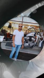 684035666: Chico busca chica en Sevilla