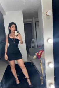 642386087: Chica busca chico en Sevilla