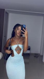 674982140: Chica busca chico en Valencia