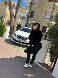 693023163: Chica busca chico en Gerona