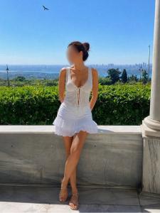 745095121: Chica busca chico en Madrid