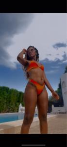647349315: Chica busca chico en Alicante