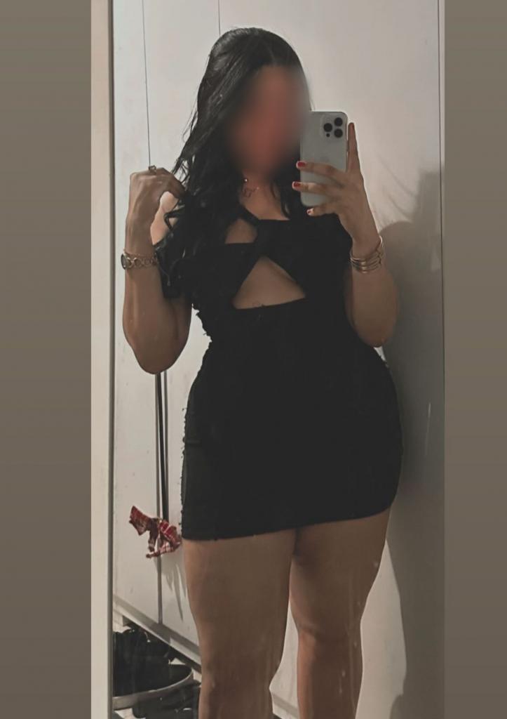 624231437: Chica busca chico en Lugo