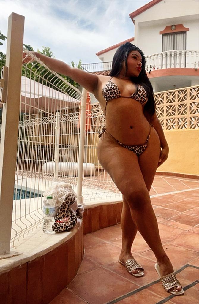 673438097: Chica busca chico en Barcelona
