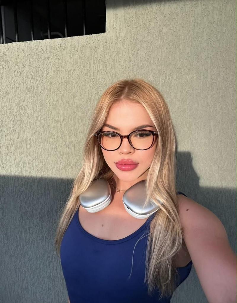 Chica busca chico en Almería: 