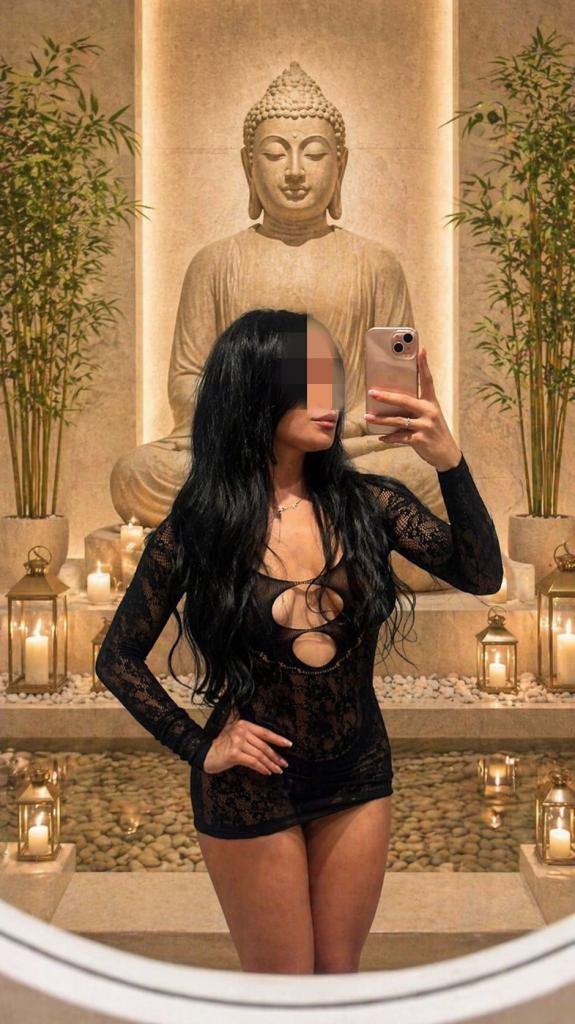 632280157: Chica busca chico en Málaga