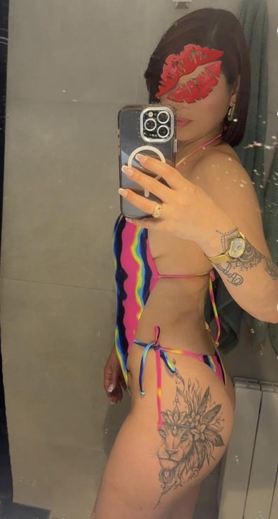 613799565: Chica busca chico en Barcelona