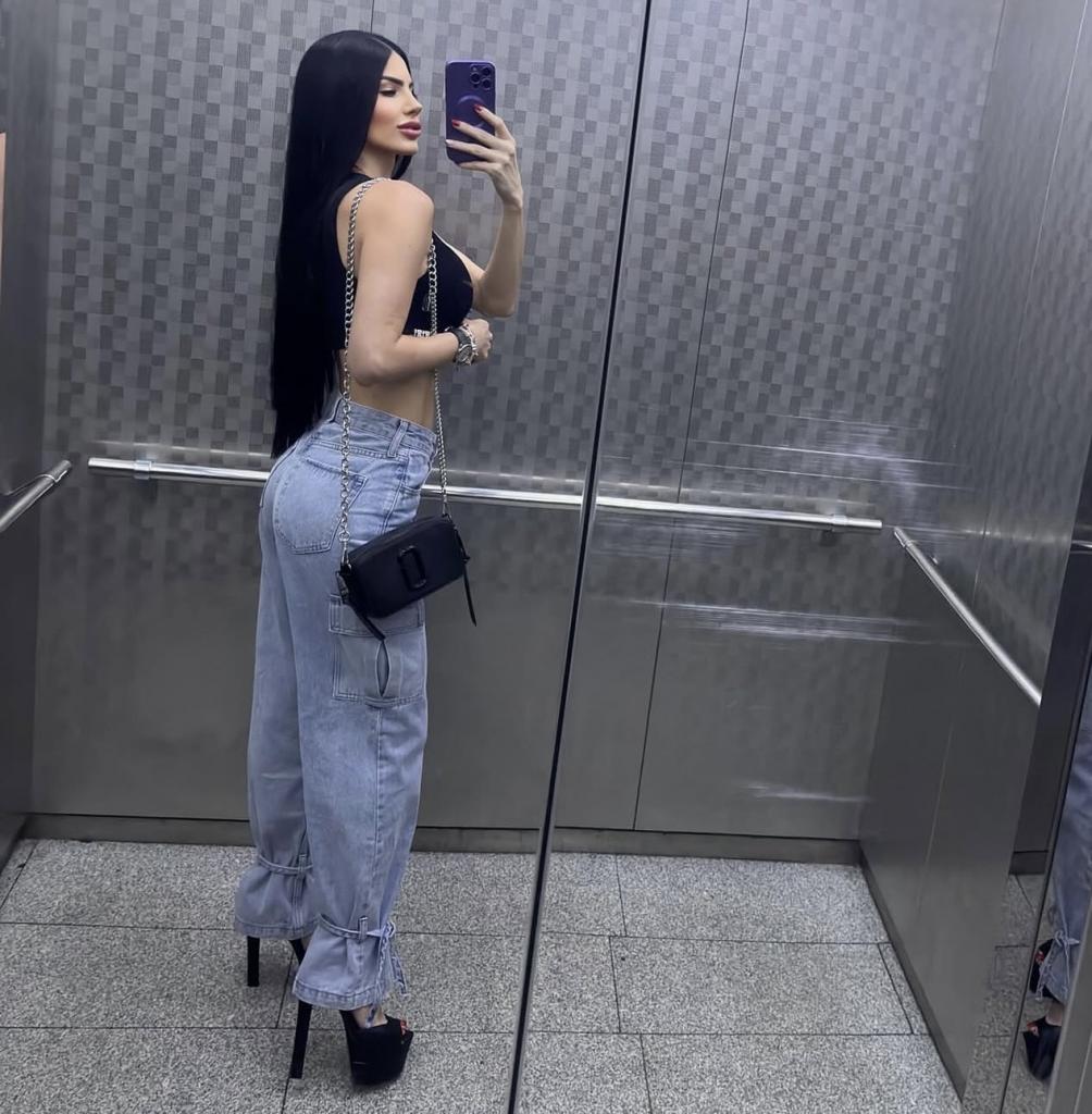 607047692: Chica busca chico en Málaga