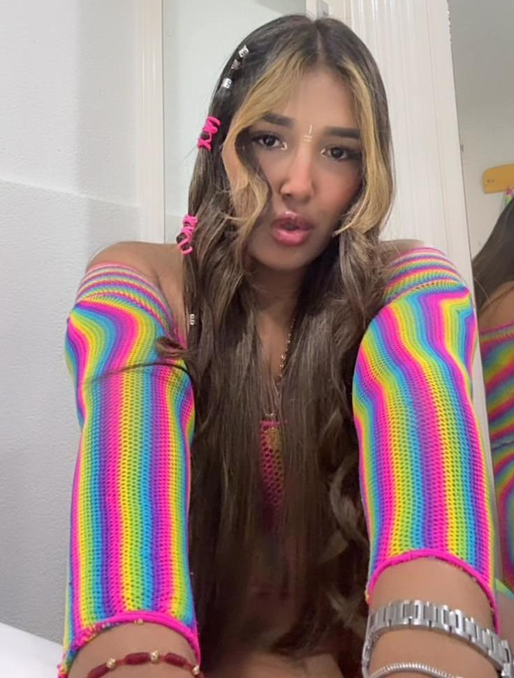 612282045: Chica busca chico en Valencia