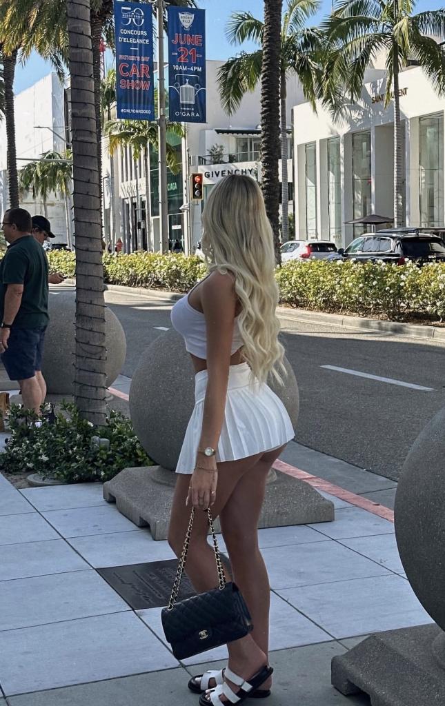 Chica busca chico en Tenerife: 