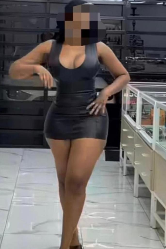 603202034: Chica busca chico en Granada