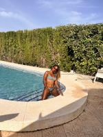 647349315: Chica busca chico en Alicante
