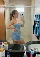 643386682: Chica busca chico en Almería