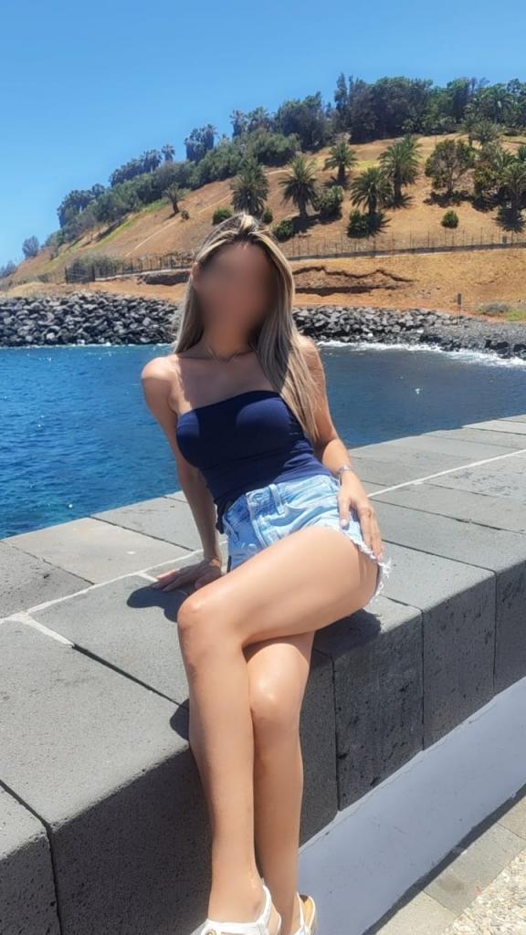 Chica busca chico en Tenerife: 