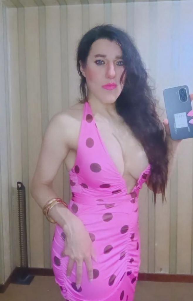 697455526: Travesti en La Coruña