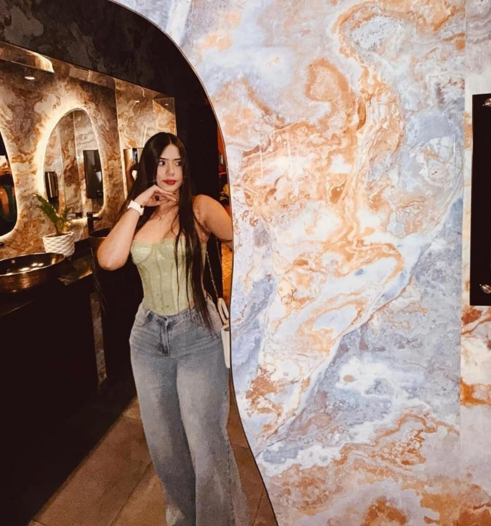 Chica busca chico en Tenerife: 