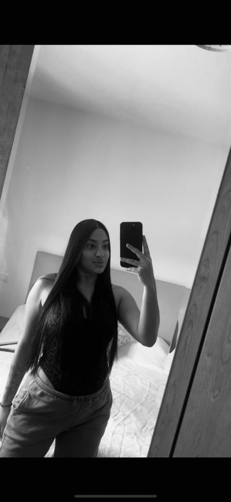 643234685: Chica busca chico en La Rioja