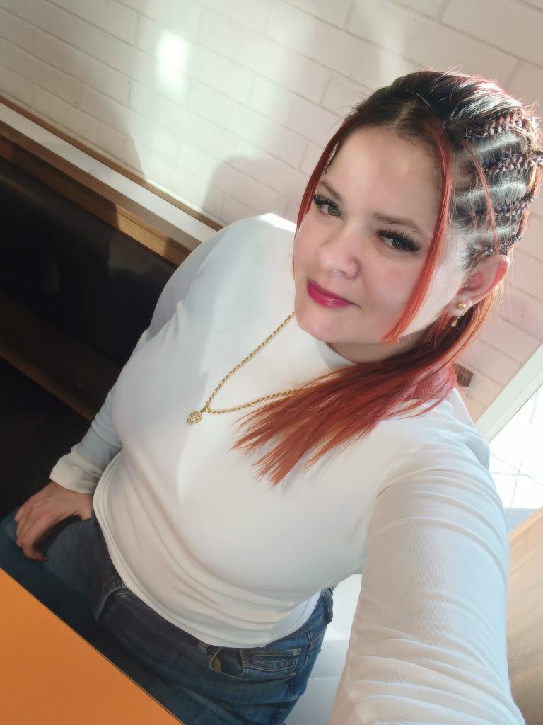 Chica busca chico en León: 