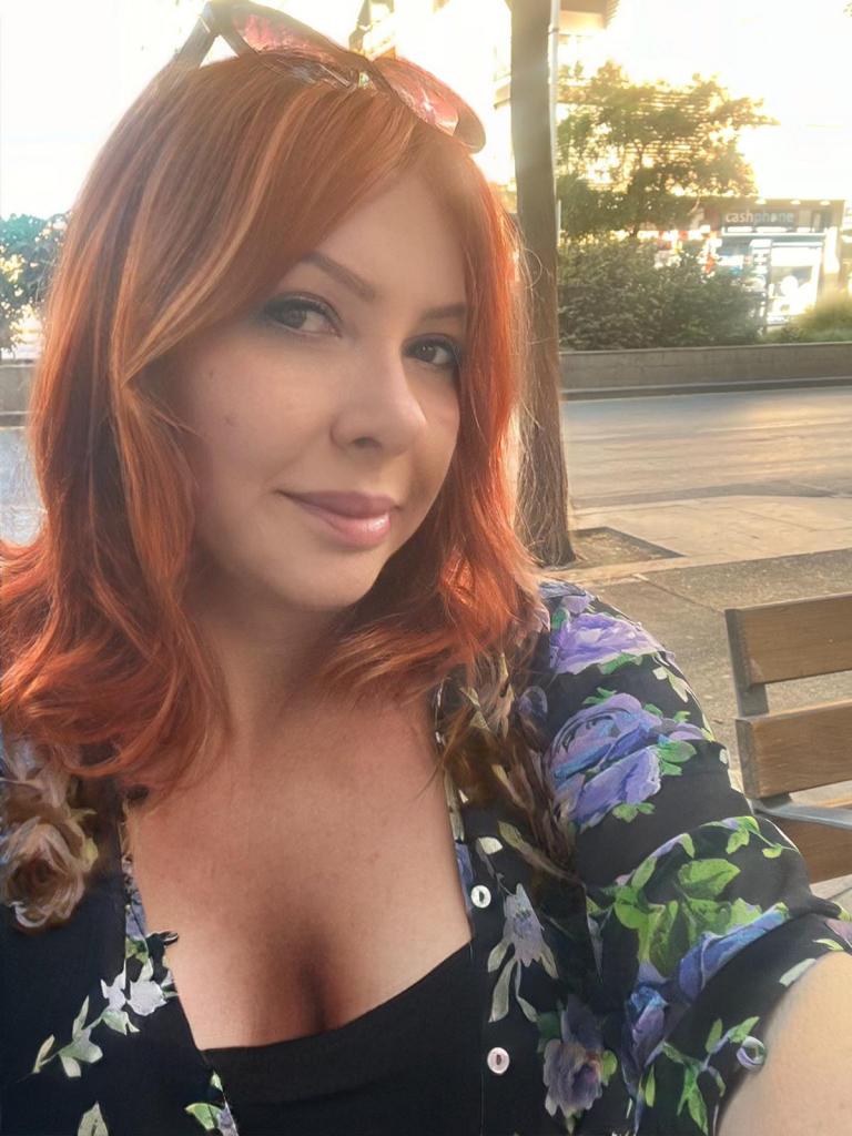 664776944: Travesti en Granada