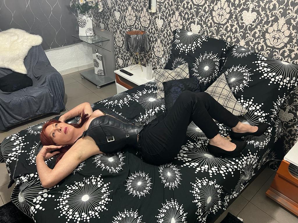 664776944: Travesti en Granada