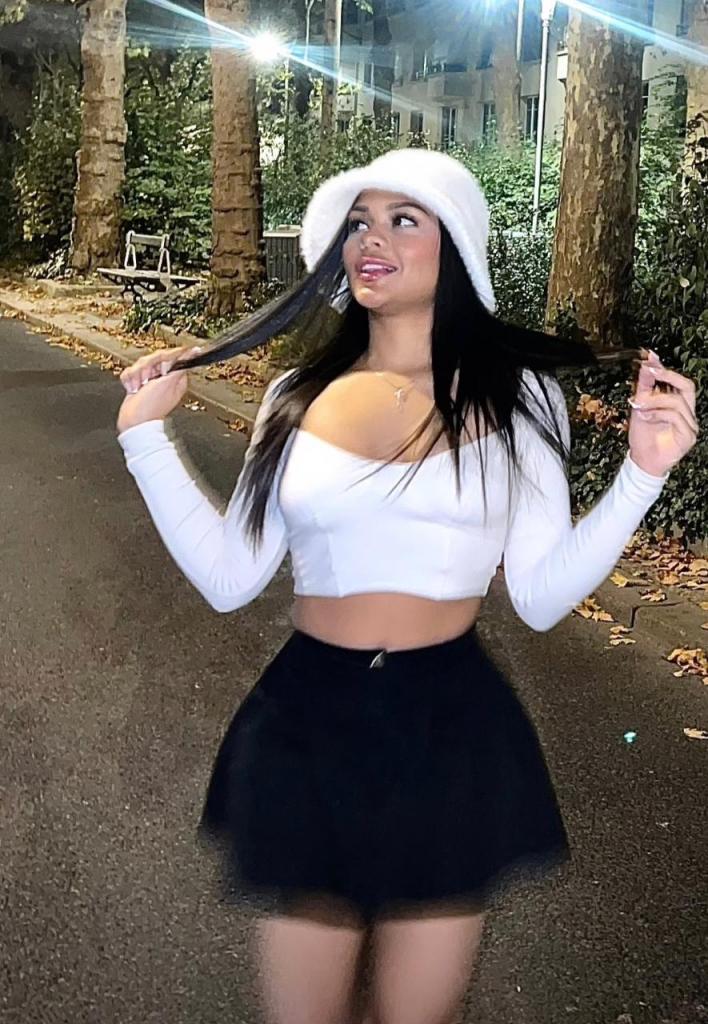 Chica busca chico en Ibiza: Chica busca chico