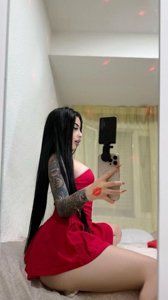 Chica busca chico en Granada: 