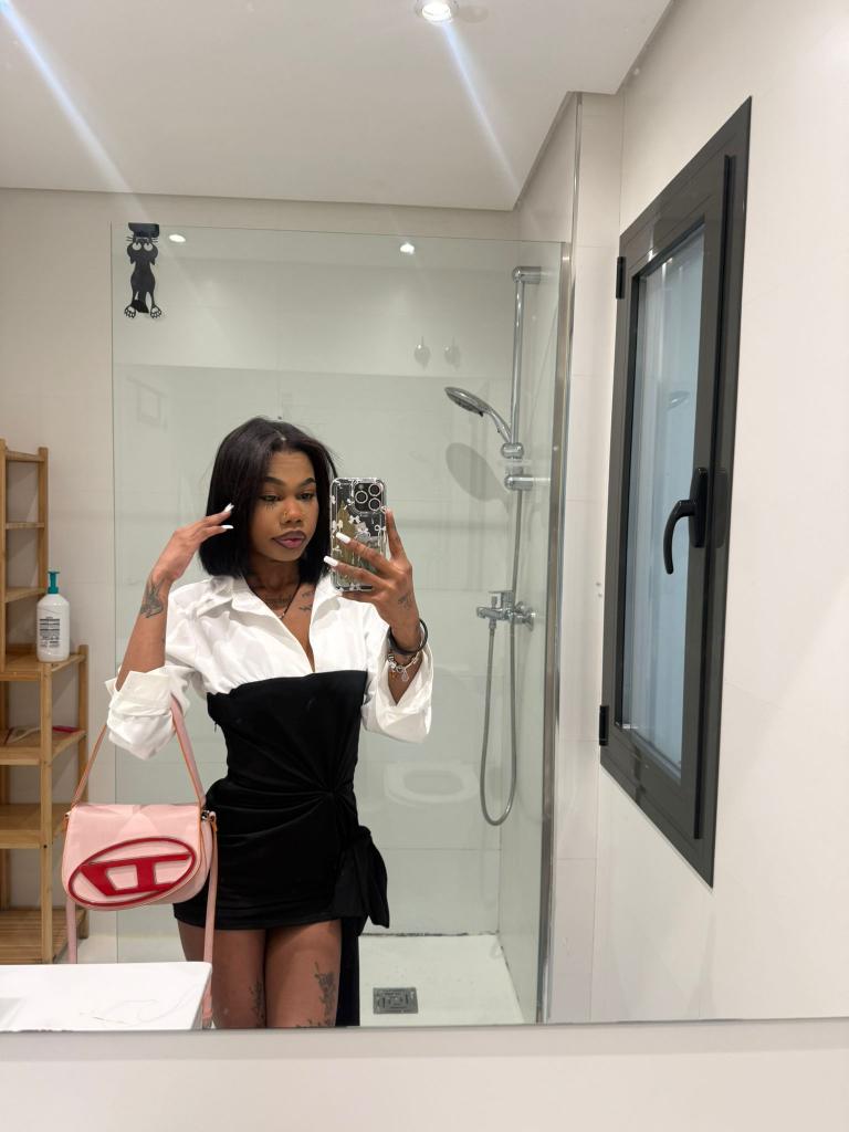 628448194: Chica busca chico en Madrid