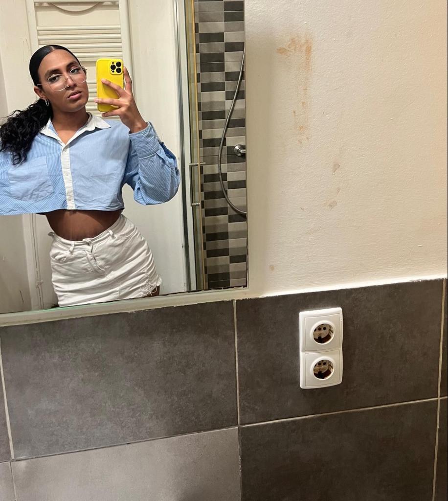 633149929: Travesti en Valencia