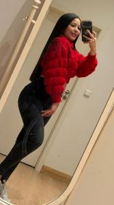 627574249: Chica busca chico en Madrid