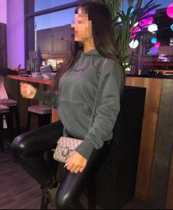 612277430: Chica busca chico en Sevilla