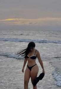 613542276: Chica busca chico en Madrid