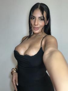 632984007: Chica busca chico en Sevilla