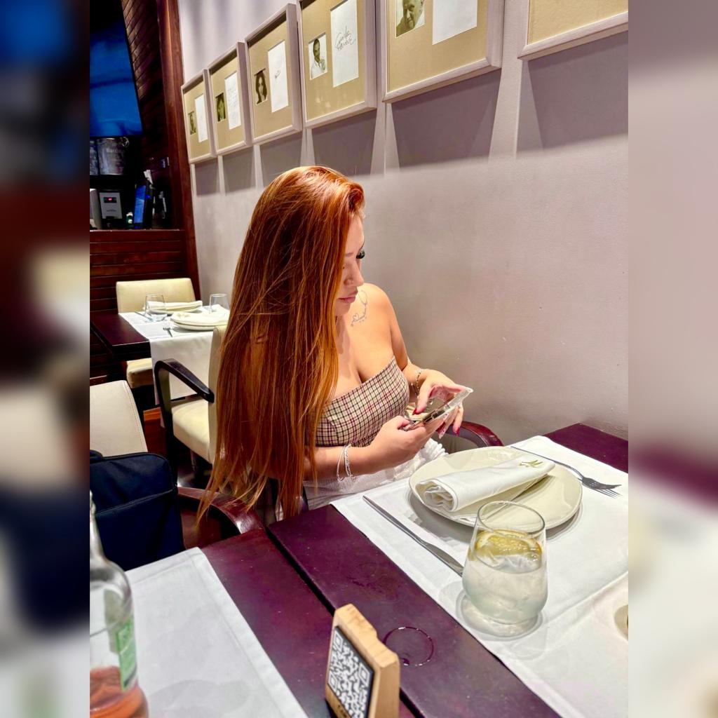 632904277: Chica busca chico en Madrid