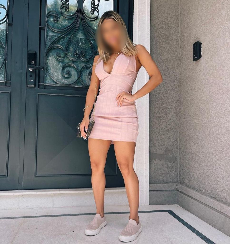 Chica busca chico en Cádiz: 