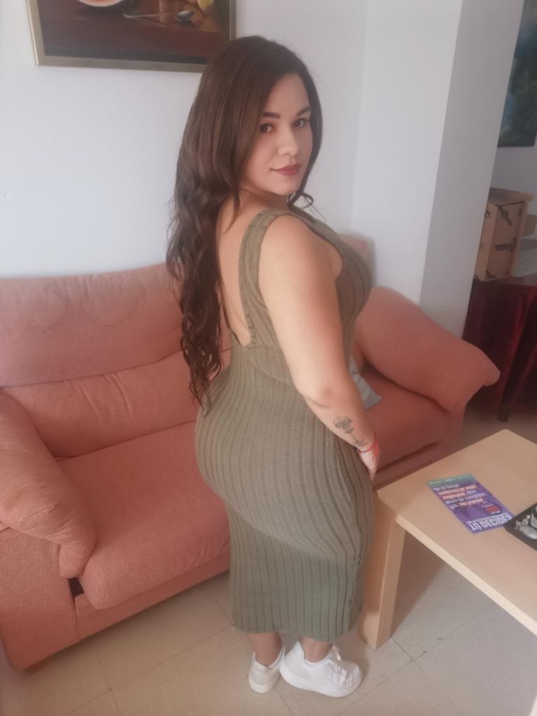 Chica busca chico en Almería: 