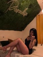 647315397: Chica busca chico en Madrid