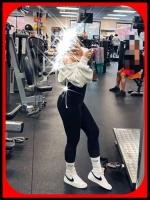 662697246: Chica busca chico en Sevilla