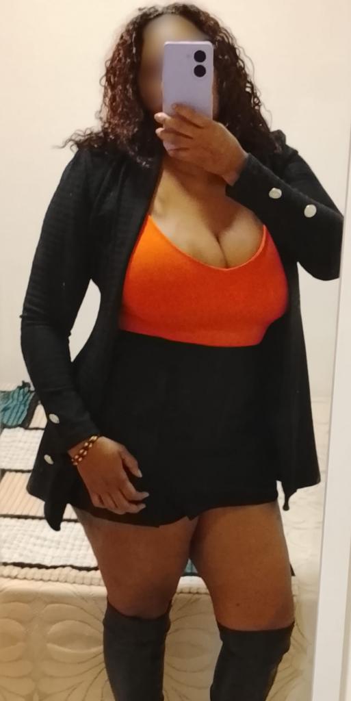 614990774: Chica busca chico en Lérida