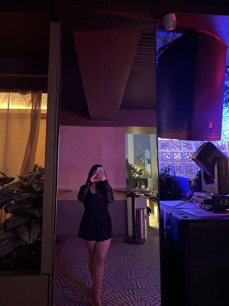 Chica busca chico en Cádiz: 