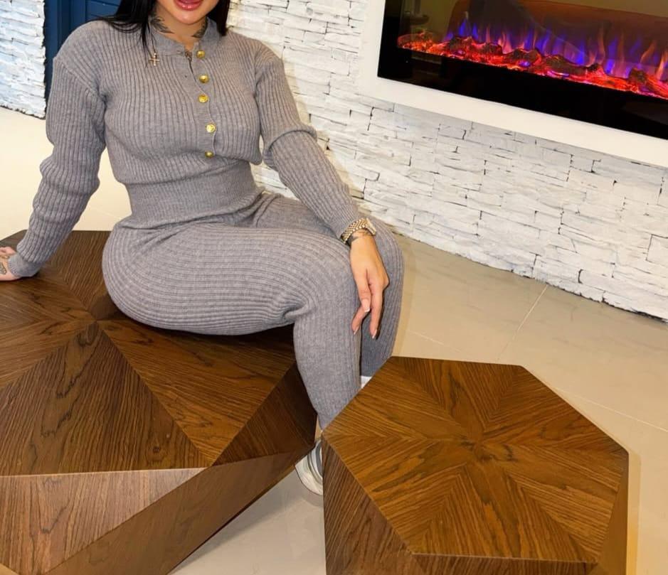 613557391: Chica busca chico en Murcia